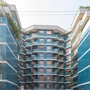 Hbhall Loreto 19 , Milano Italia